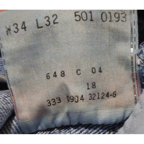 Vintage Levis Jeans Mens 34x32 Blue Denim 501 Light Wash Faded Y2K - Picture 4 of 10